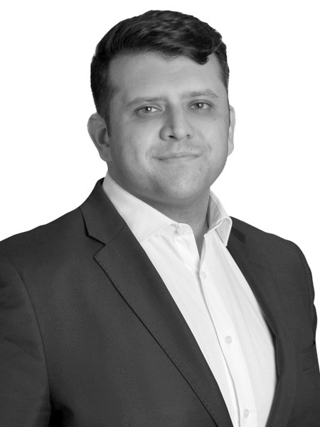 Taimur Khan, JLL